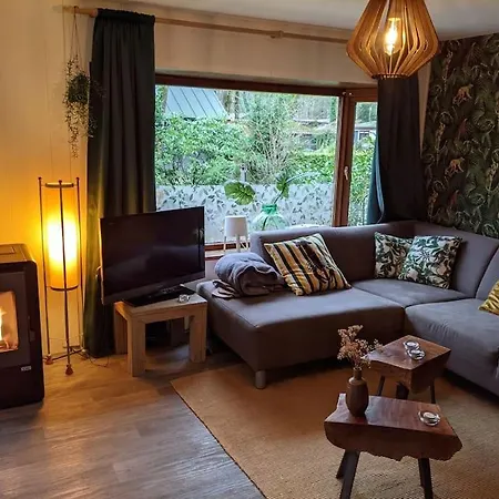 Chalet Sfeervol Chaletje In Rustige Bosrijke Omgeving