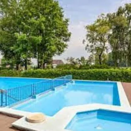 Chalet Sfeervol Chaletje In Rustige Bosrijke Omgeving Diessen