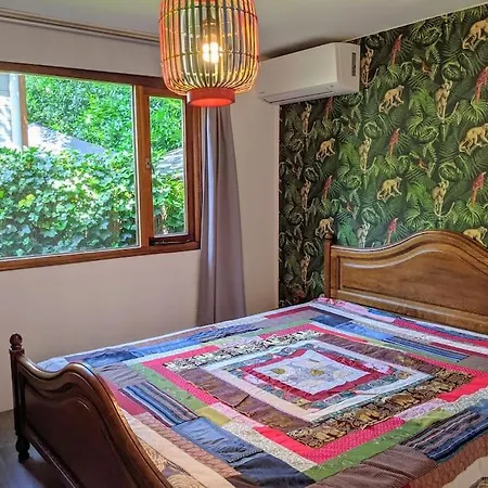 Sfeervol Chaletje In Rustige Bosrijke Omgeving Horská chata *