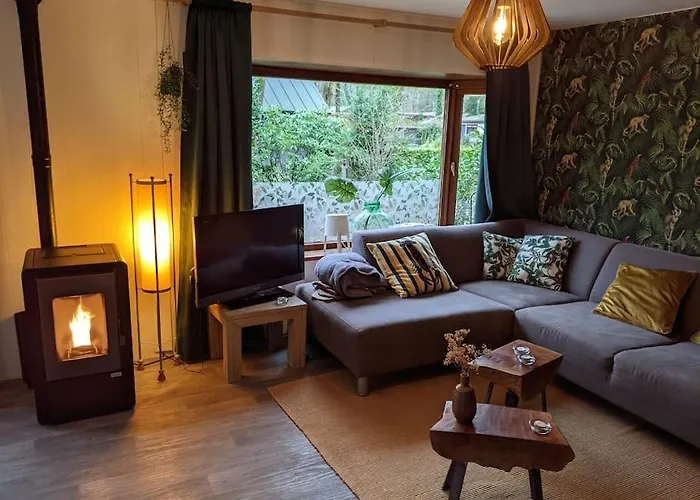 Chalet Sfeervol Chaletje In Rustige Bosrijke Omgeving